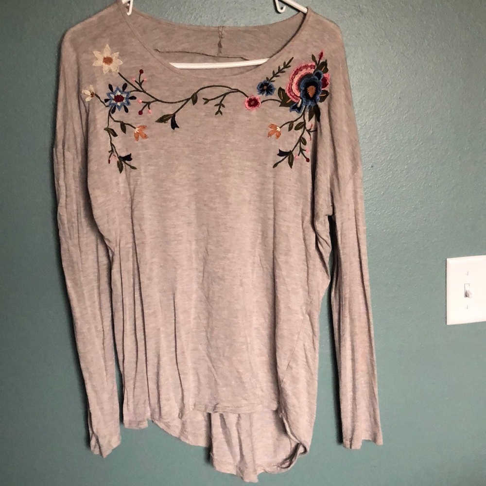 Long sleeve top with embroidered detail